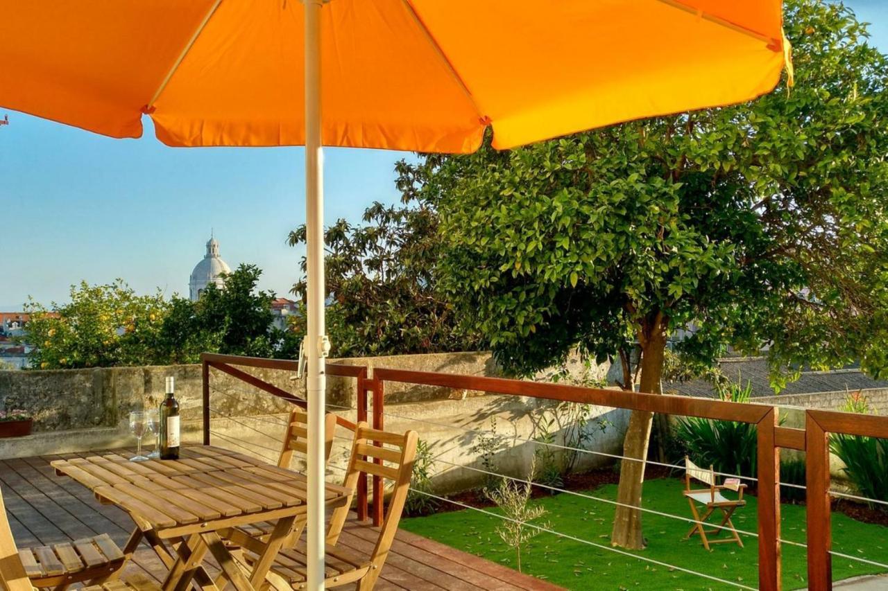 Central 2 Bedroom Apt W/Garden And Pantheon Views Lisboa Extérieur photo