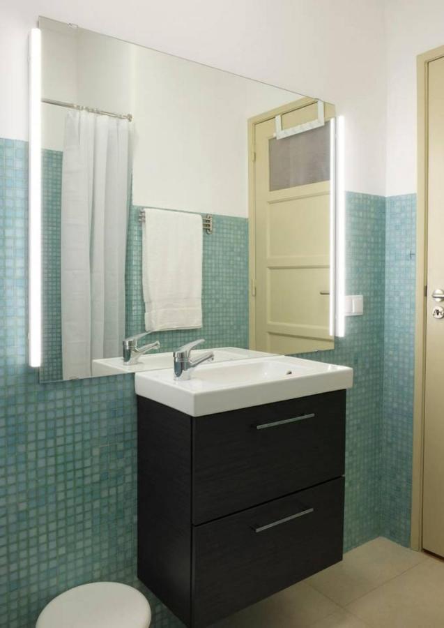 Central 2 Bedroom Apt W/Garden And Pantheon Views Lisboa Extérieur photo