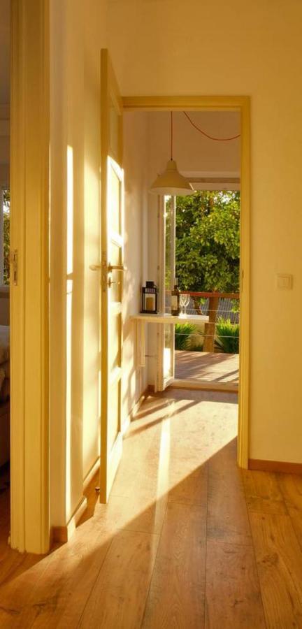 Central 2 Bedroom Apt W/Garden And Pantheon Views Lisboa Extérieur photo
